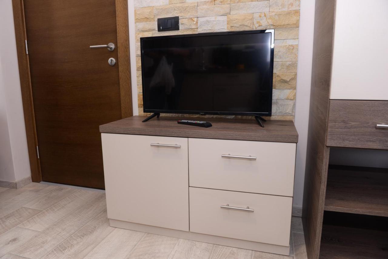 Apartman Milmari Idila โคเปานิก ภายนอก รูปภาพ